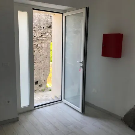 아파트 Un Capriccio - Mirto Aieta